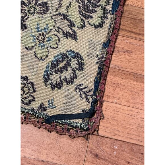 Vintage Floral Tapestry Table Runner - Elegant Home Decor - 36" x 17" - Picture 4 of 11
